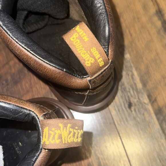 Vintage Dr. Martins- Made In England- Airwair W/Bouncing Soles Boots Size 5 MIL - Picture 11 of 14